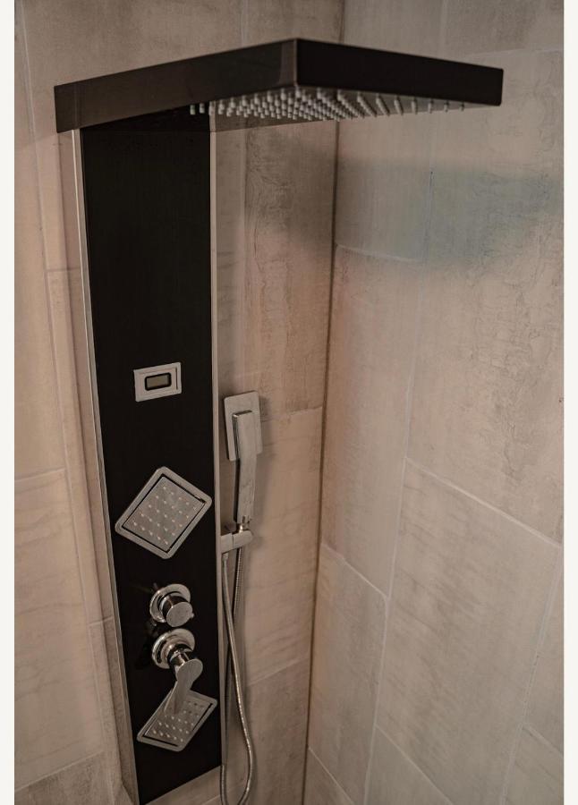 Private Luxe Room A Hidden Gem With Private Bath & Kitchen Philadelphia Dış mekan fotoğraf